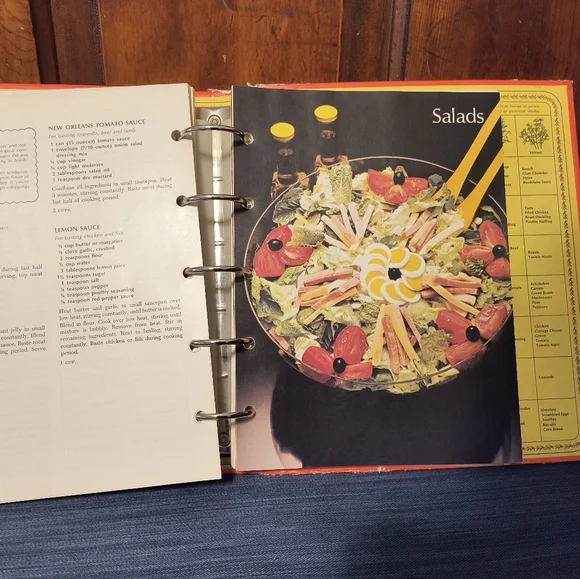 Betty Crocker Red Cookbook - Picture 7 of 9